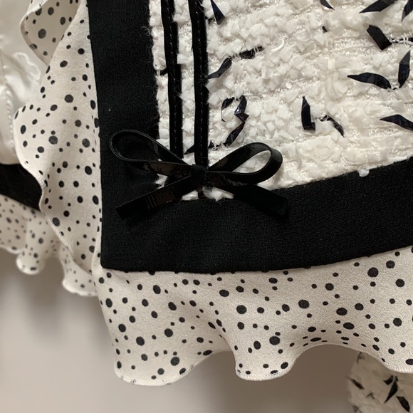 Escada Boucle Tweed Ruffle Edge Jacket Black White Faux Patent Bow Sequin Trim - Picture 4 of 16